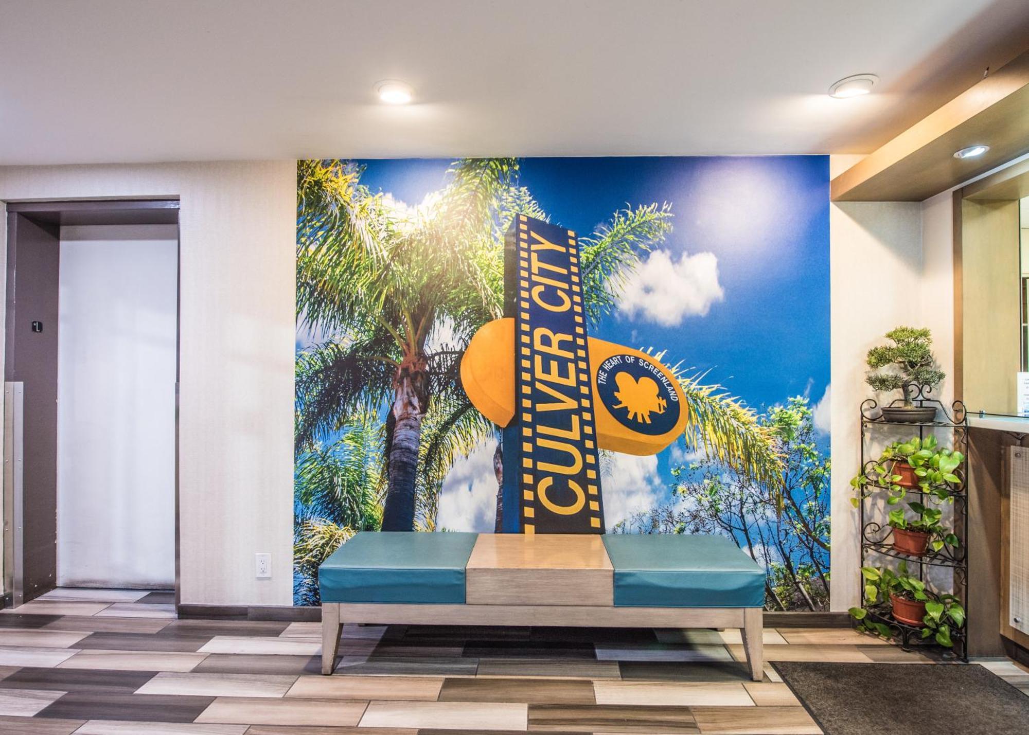 Travelodge By Wyndham Culver City — Photos 2